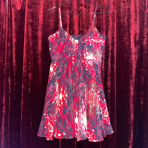 Red chiffon party mini dress 6 - Picture 6 of 16